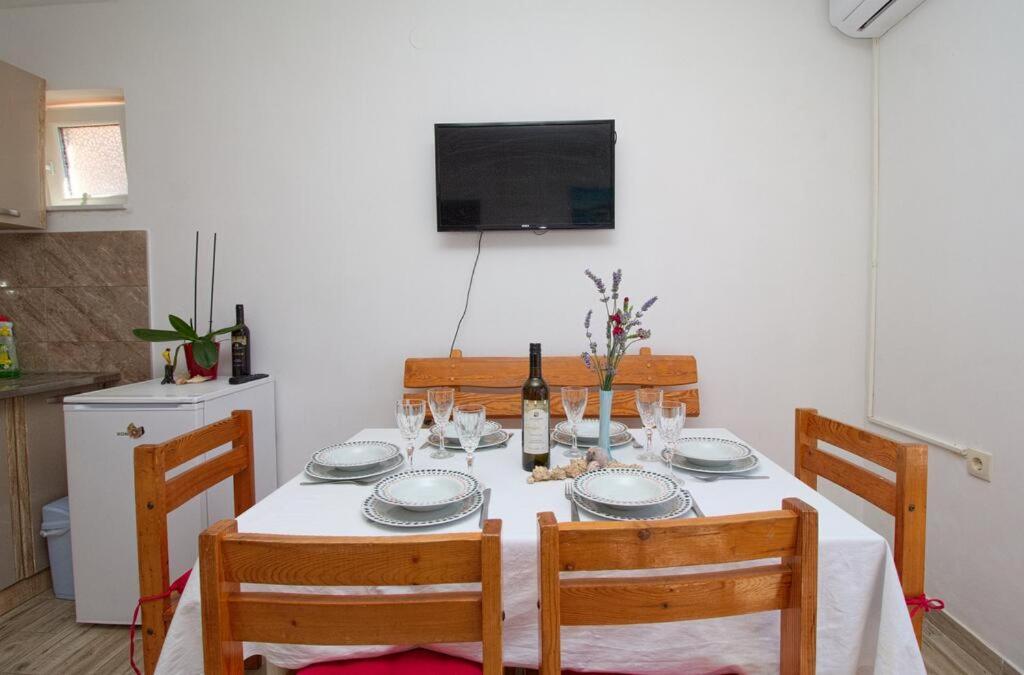 Apartment Zrno Makarska Exterior foto
