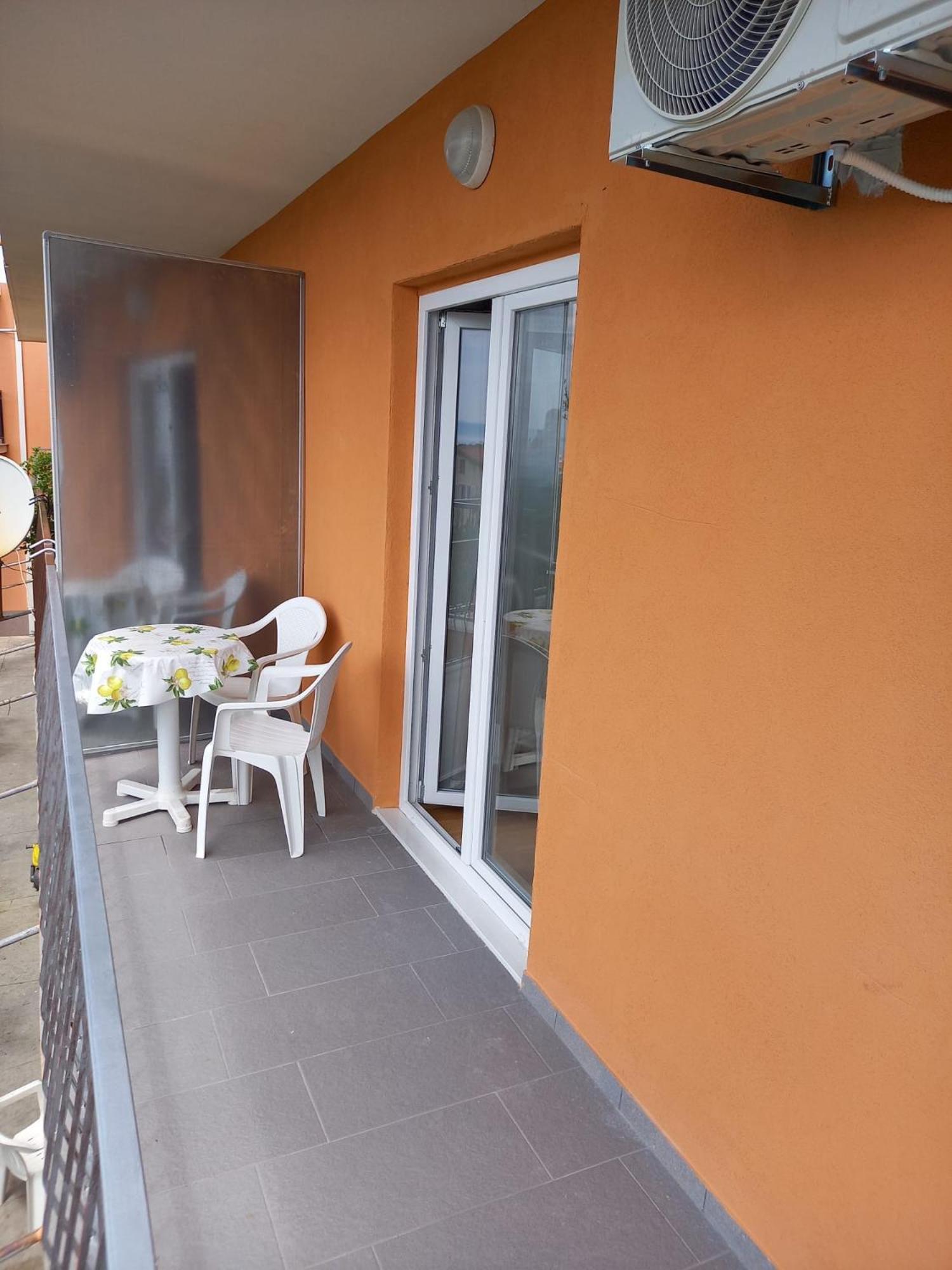 Apartment Zrno Makarska Exterior foto